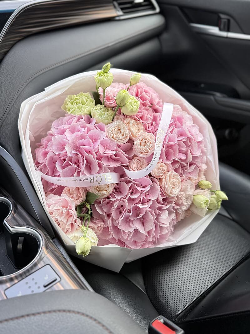 Signature bouquets